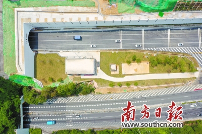 华南快速路石门堂山隧道扩建的新隧道正式通车