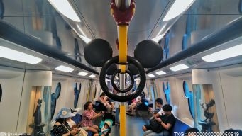 为缓解过江段客流压力 自今天起南京市地铁3号线启用新版运行图