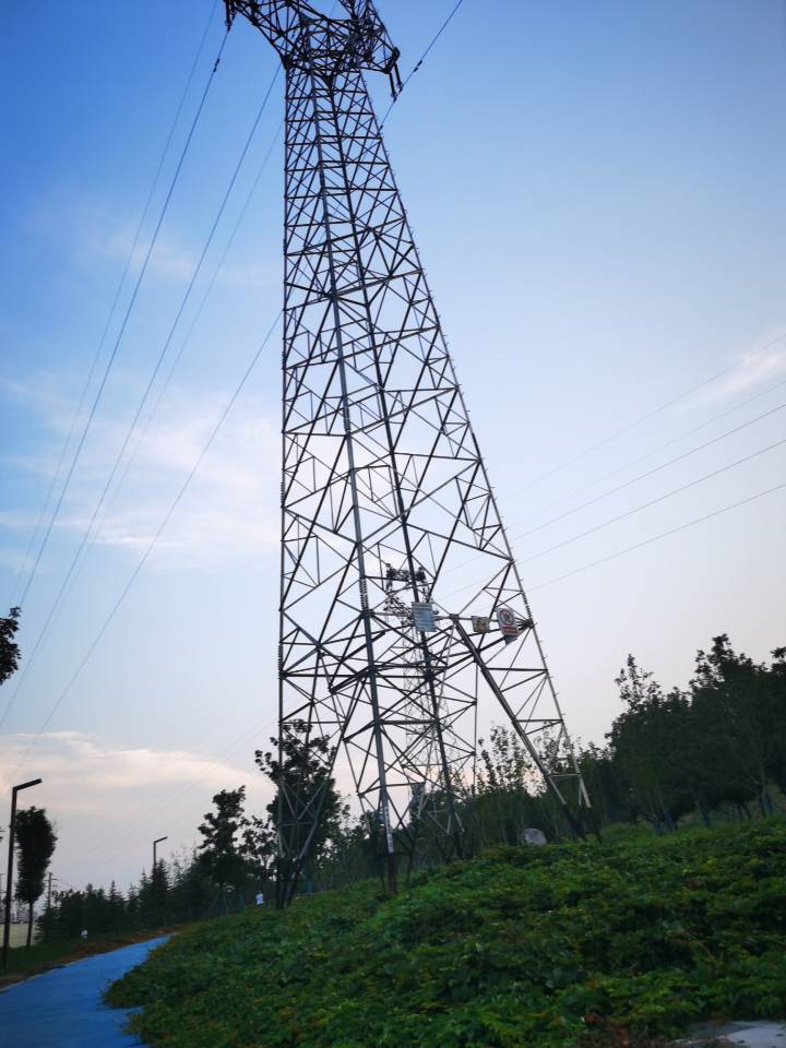 南昌-长沙特高压线路工程（江西段）完成导地线展放