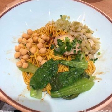 粗粮和黄豆等钙含量较高的食物要先泡再煮可补钙