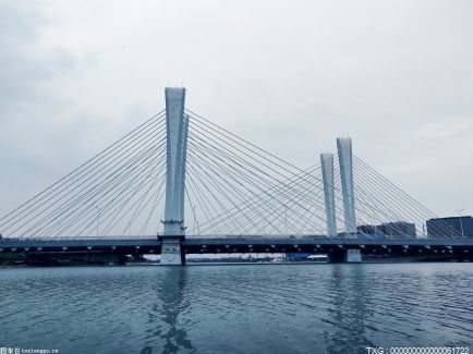 重庆忠县普(乐)水(坪)公路东溪河大桥建设快速推进