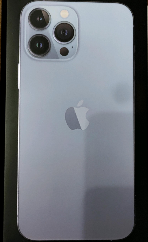 iPhone 14 Pro展望：苹果用挖孔屏设计，屏占比例更高