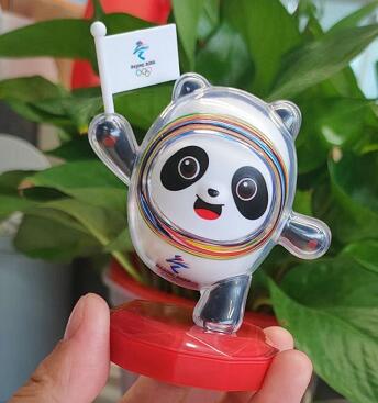 “冰墩墩”到货了！每人限购一件 