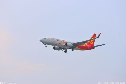 暑假前半段 广州白云机场累计接送2200余名“单飞”小朋友