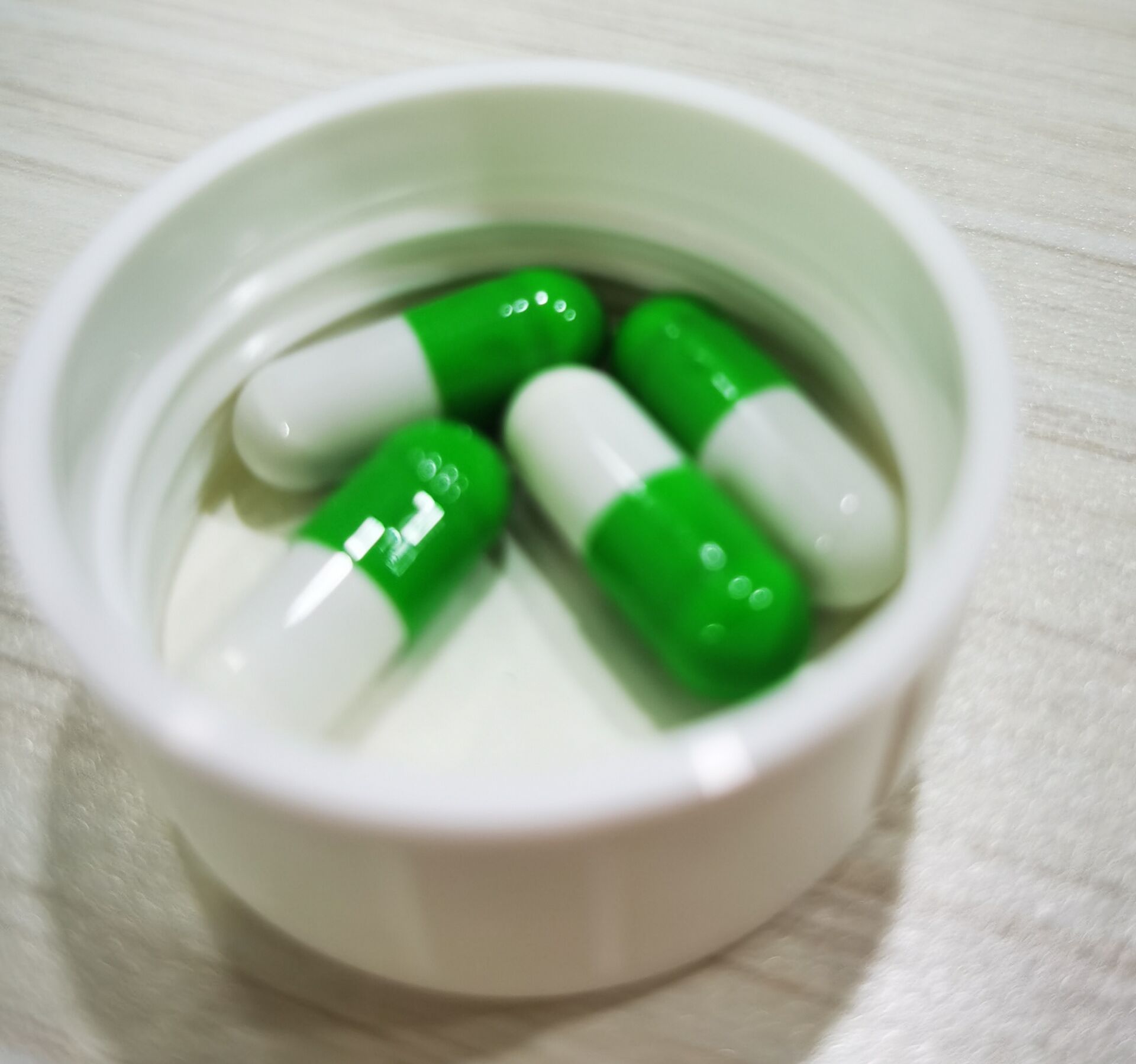 阿奇霉素不能和哪些抗酸药一起服用 阿奇霉素服用注意事项介绍